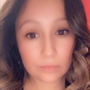 Meet your Posher, Nadia